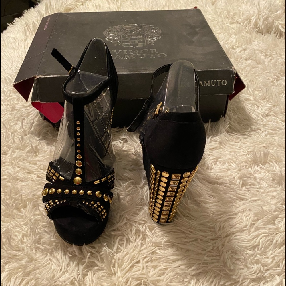 Black and Goldilocks